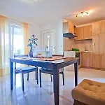With A Parking Space Komiza, Vis - 12325 Διαμέρισμα *