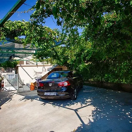 Appartement With A Parking Space Komiza, Vis - 12325