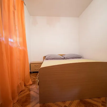 Appartement With A Parking Space Komiza, Vis - 12325 Komiža