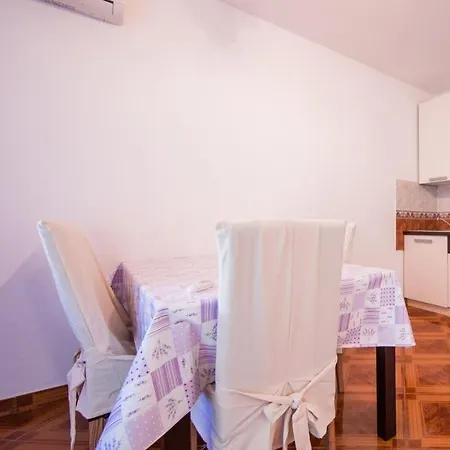 With A Parking Space Komiza, Vis - 12325 Appartement *