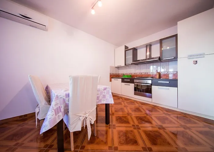 With A Parking Space Komiza, Vis - 12325 *